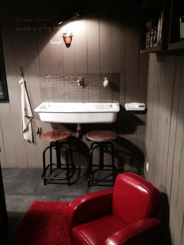 Une touche atelier, plusieurs tabourets PIB, la cr�ation ne d�pend plus que du talent de nos enfants.