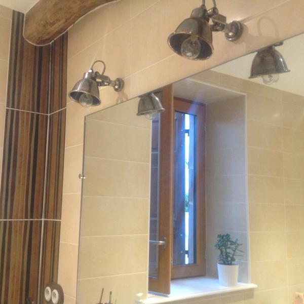 Superbes appliques, trs bien assorties  notre faience de salle de bain. Trs bonne qualit.