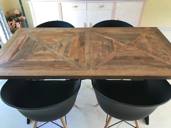 Table Cad : magnifique dans mon salon, j'adore !