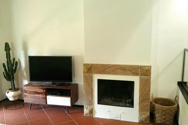 Eindelijk beginnen we met de meubilering ... met de 1969 te tv meubel !!!