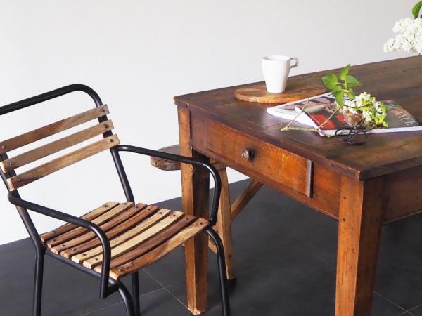 Seine Farbe und sein Design sind perfekt fr den Geist unseres Hauses.