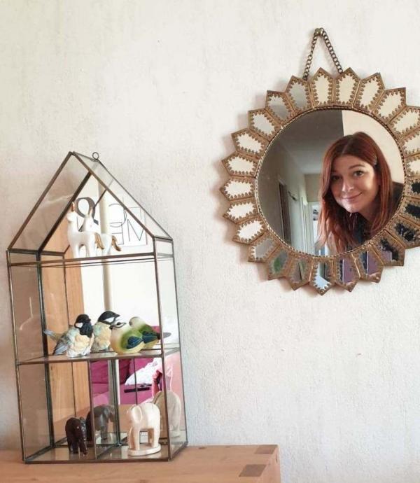 Superbe miroir en laiton et de cette petite tagre miroir de style industriel vintage esprit atelier d'usine.