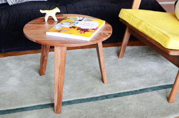 Va parfaitement bien avec ma chaise vintage et ma dco.