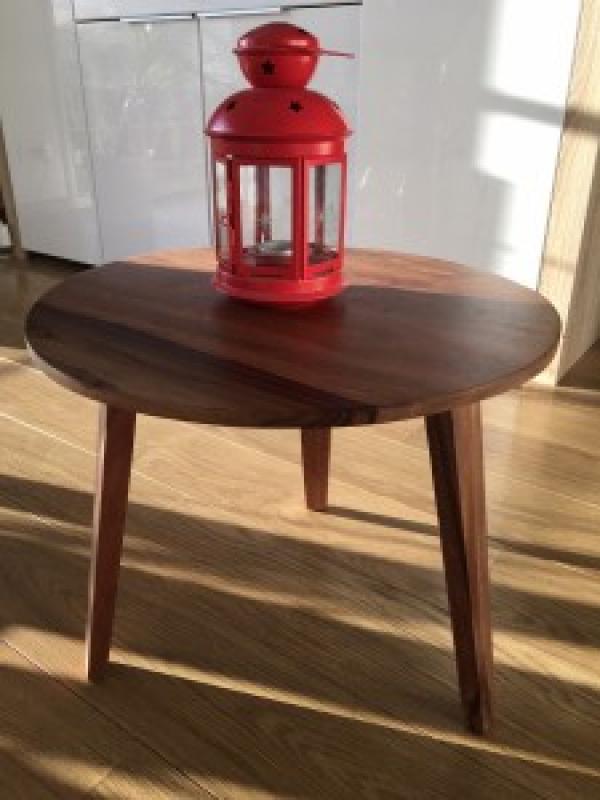 Jai t conquise par la qualit du bois, du vrai bois, ce qui change des contreplaqus/mlamines que l'ont trouve dans les grandes chaines.