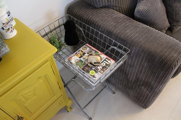 Robust and timeless, it takes up little space.