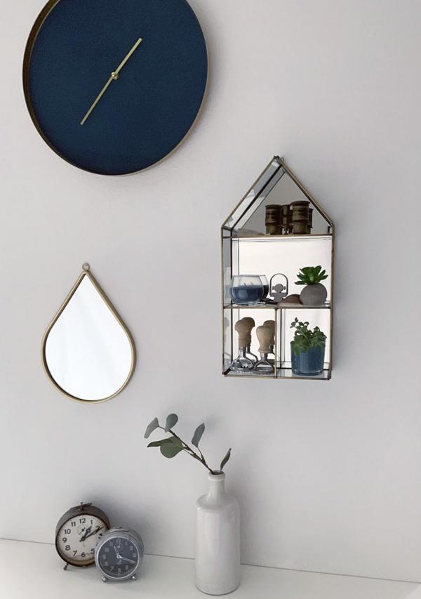 C'est certainement un objet que j'aime beaucoup et que je porterai avec moi pendant de nombreuses annes, en l'amnageant de diffrentes faons car il est trs solide, de trs bonne qualit. 