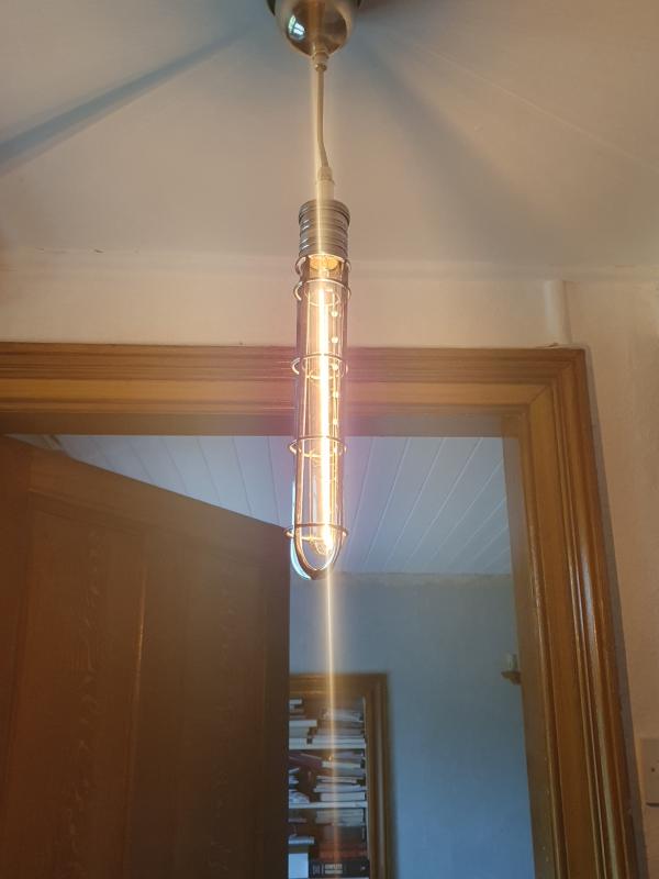 eine sehr schöne Hängelampe