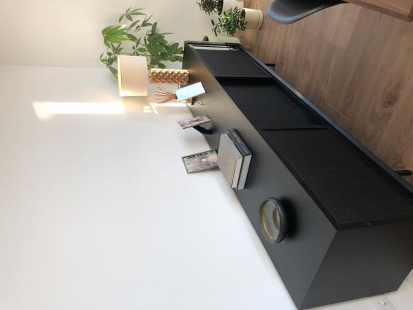 Das Sideboard ist angekommen und ich bin sehr zufrieden damit. Es sieht großartig  in meinem Wohnzimmer aus.