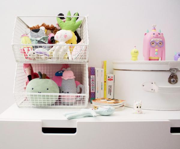 these baskets are perfect for storing games