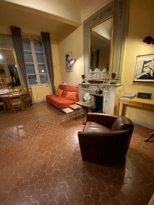 Fauteuil en cuir noisette