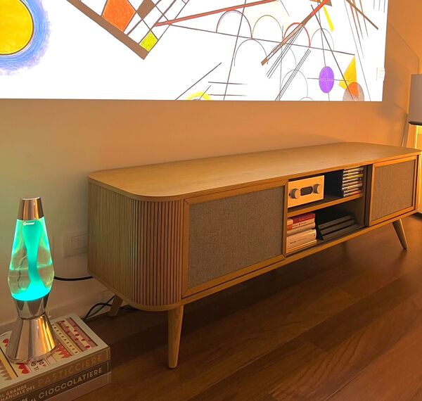 Meuble TV en bois clair