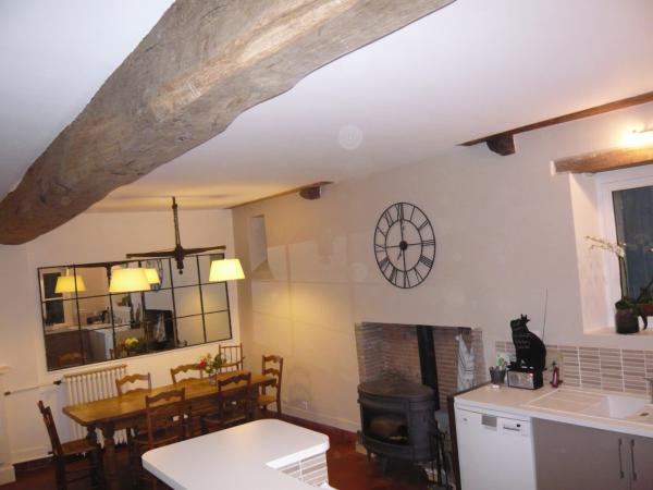 Ces 2 miroirs mis c�te � c�te apportent plein de lumi�re et de vie dans ma grande cuisine, c'est g�nial !