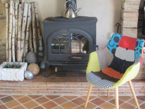 Mein Patchwork Sessel Neo macht meine Freunde ganz neidisch. Deshalb gebe ich ihnen immer ihre Internetseite. Er ist elegant und originell und hat sich unserer Deko ganz angepasst.