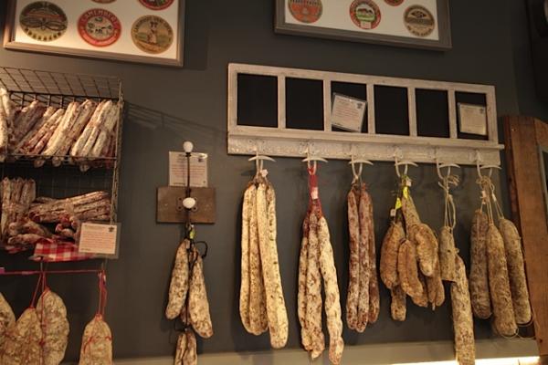 Voici une photo de produits PIB dans notre shop � Londres !