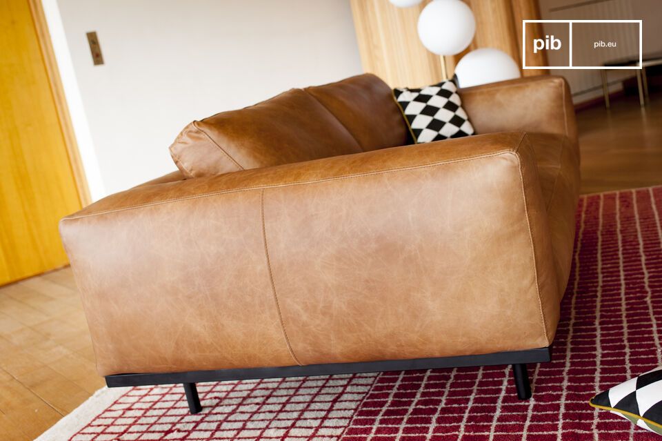 Deze elegante bureustoel van leer is zowel een designobject