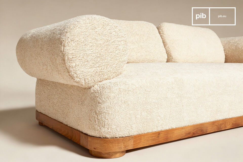 Its silhouette draws on the organic style of the 1970s