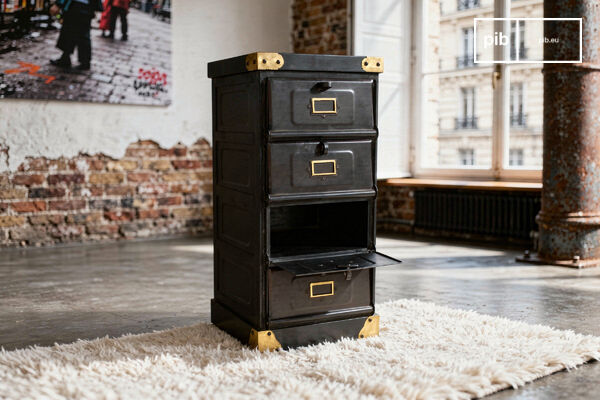 A binder that slips elegantly into every nook and cranny