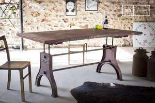 Adjustable industrial table