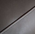 The leathers used are hand-picked and are the guarantee of a durable purchase.