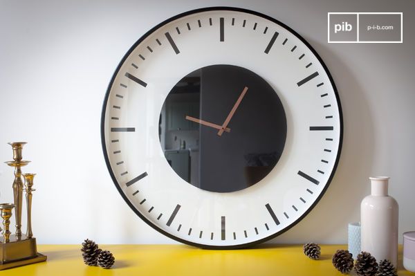 Prachtige grafische wandklok.