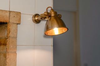 Applique en laiton vieilli Bistrot