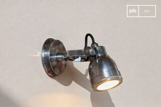 Applique orientable en métal Winston