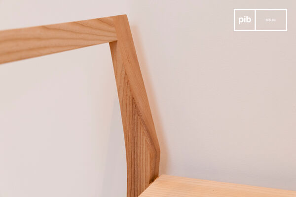 Le banc Nöten met l\'accent sur une impression de légèreté typiquement nordique