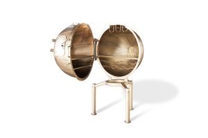 Globe bar Jules Vernes