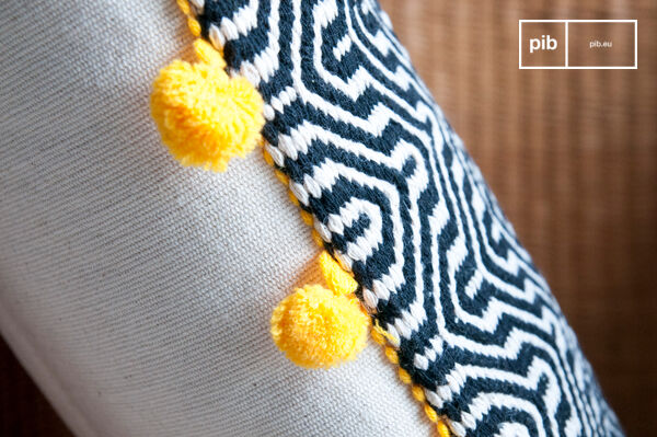 Original kleine gelbe Pompons.