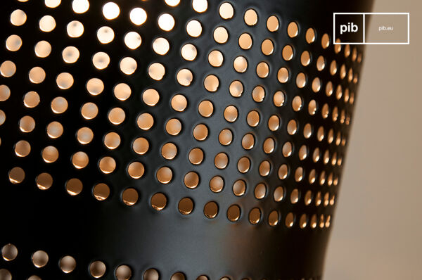 The contrast between brass and black is sublime.