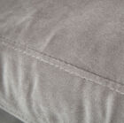 The velvet is a pretty grey mouse, for an incomparable softness.