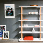 Hervorragendes und raffiniertes Bücherregal aus Holz.