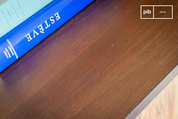 El aparador de madera Linéa tiene un diseño excepcional