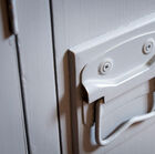 Petite poignée et finitions soignées.