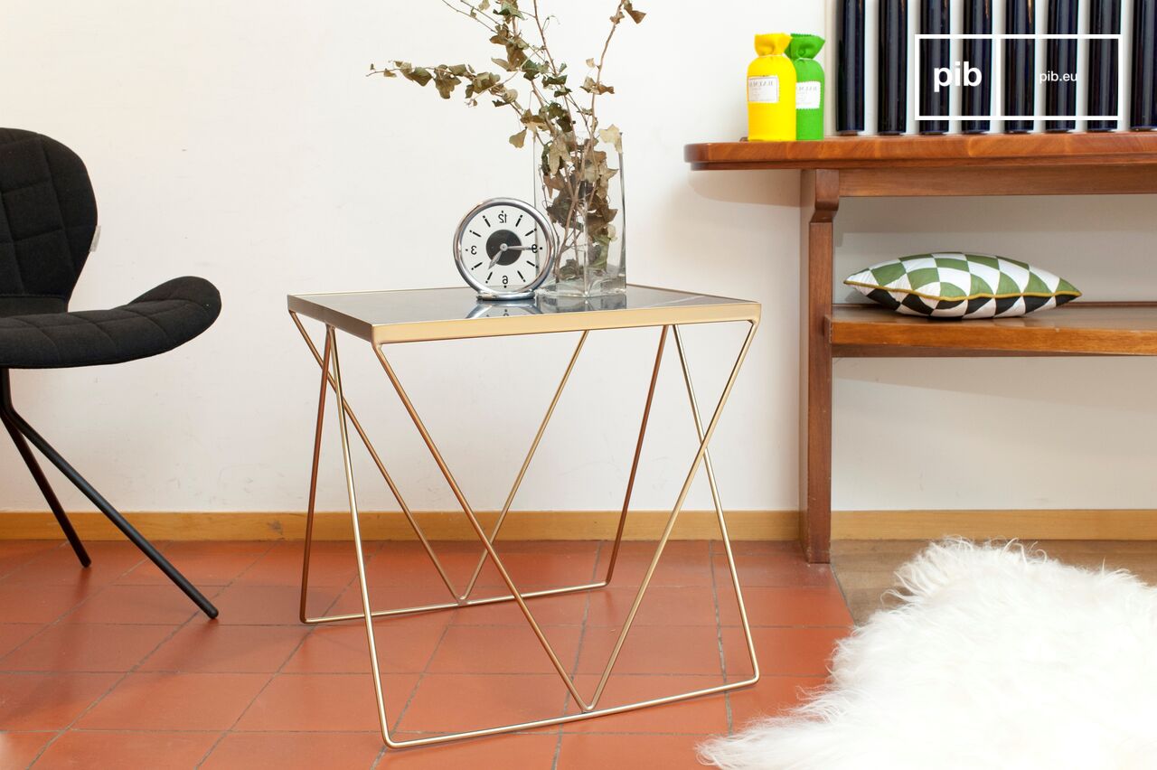 Goldener Beistelltisch Bumcello