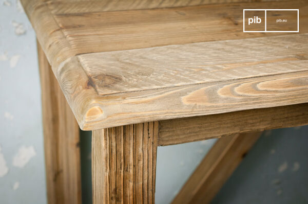Opt for a wood console table with character, designed with massif aged pine