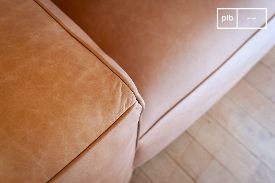A sofa with taut lines and imposing dimensions