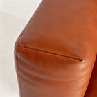 Des micro-perforations techniques sur les retours de coussins favorisent la circulation de l'air