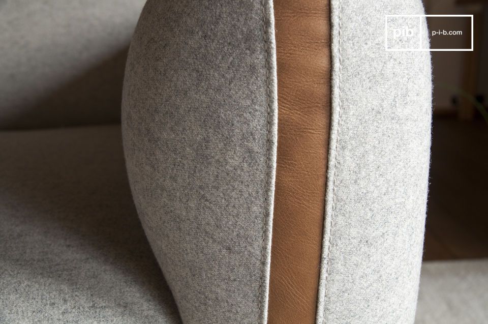 Magnifique liseré marron pour segmenter les coussins.