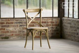 Natural finish wooden chair Pampelune