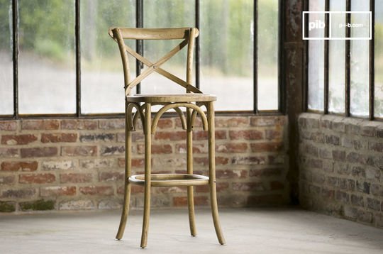 Chaise de bar en bois finition naturelle