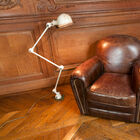 Prachtige fauteuil met een gouden spijker.