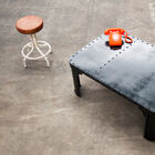 The table has a superb imposing appearance.