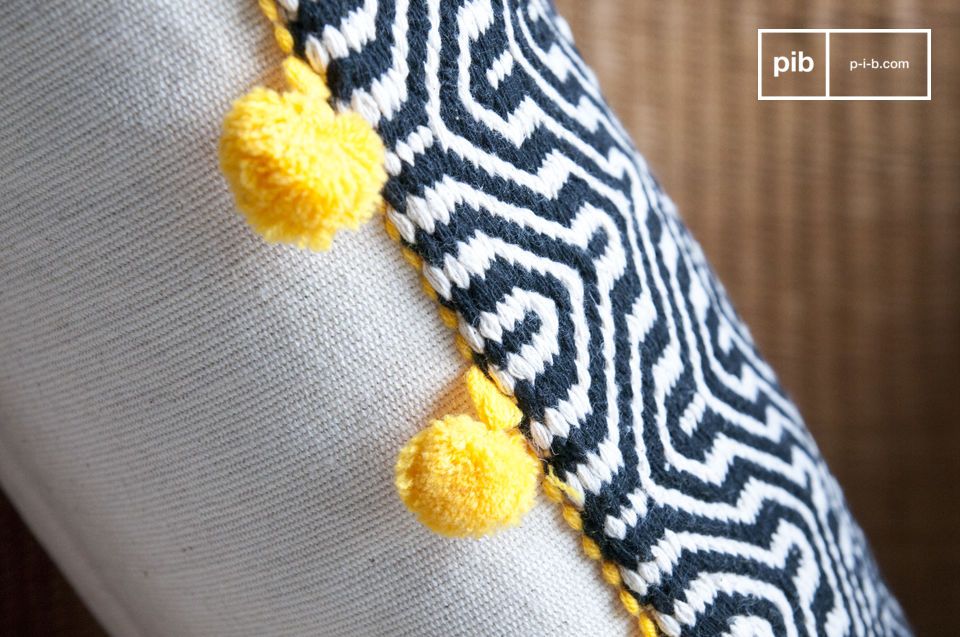 Originales pompones amarillos.
