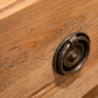 Ses tiroirs profonds sont parfaits pour des habits, de la vaisselle ou des plats, même volumineux