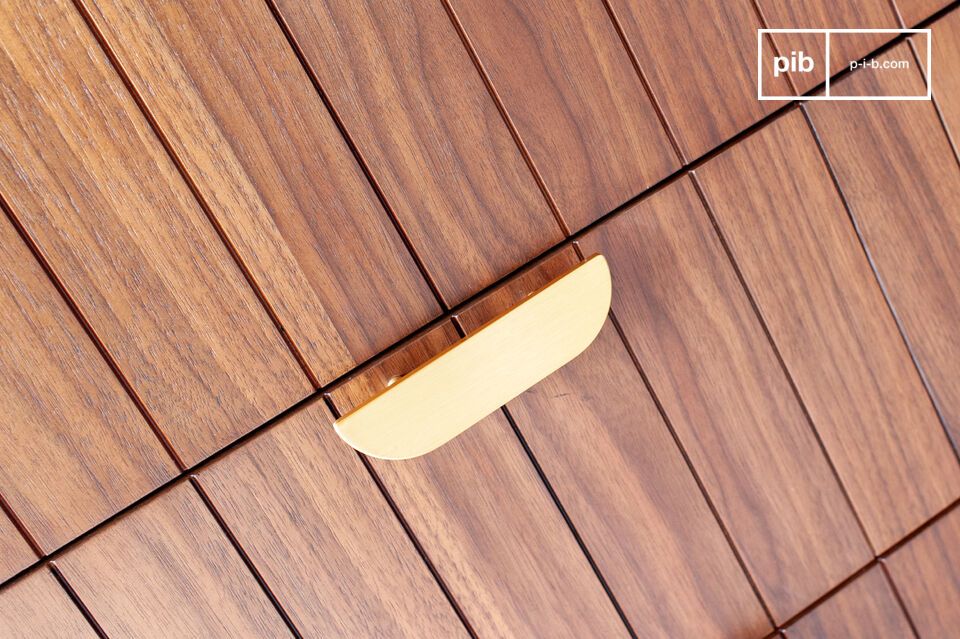 Descubra la cómoda grande Aurora de madera oscura