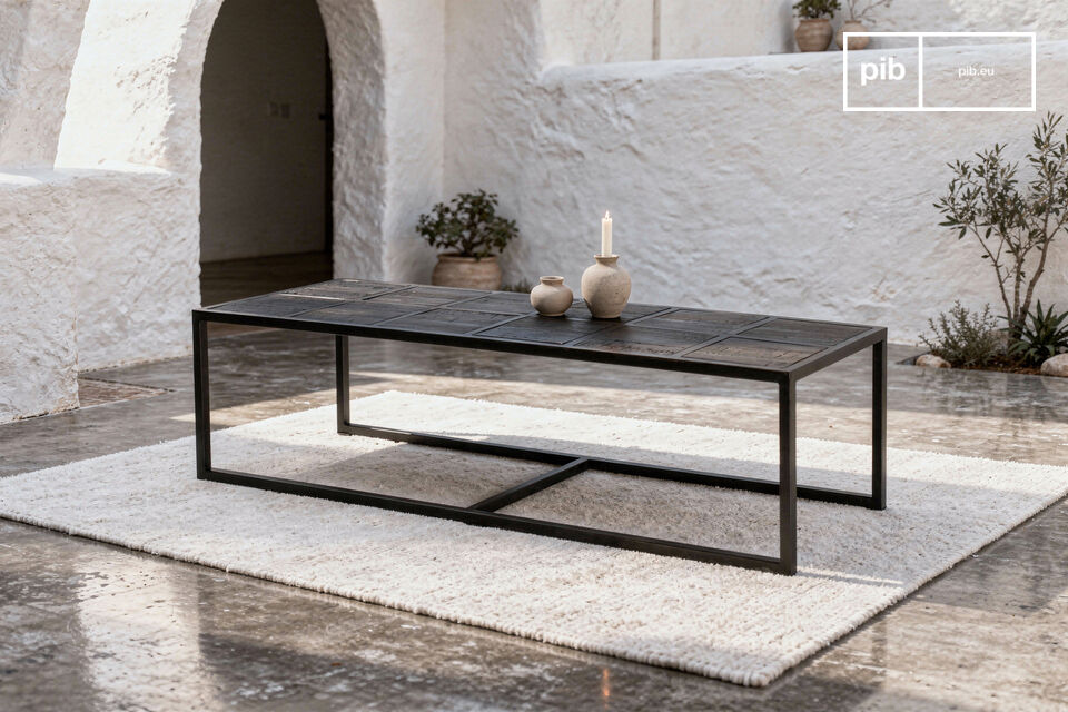 Ein charaktervolles Monochrom aus Metall und verbranntem Holz