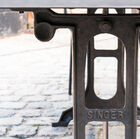 The finish of the cast iron base is extremely well crafted.