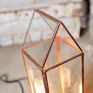 Glass and copper for a lamp with finesse