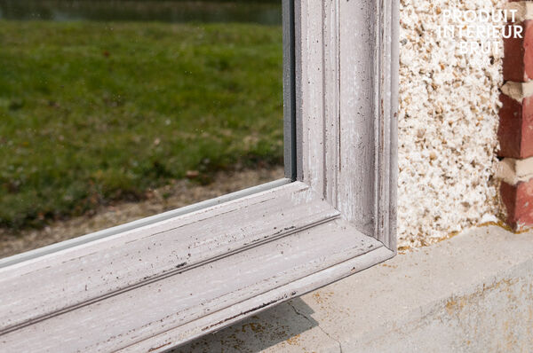 Colóquelo encima de la chimenea